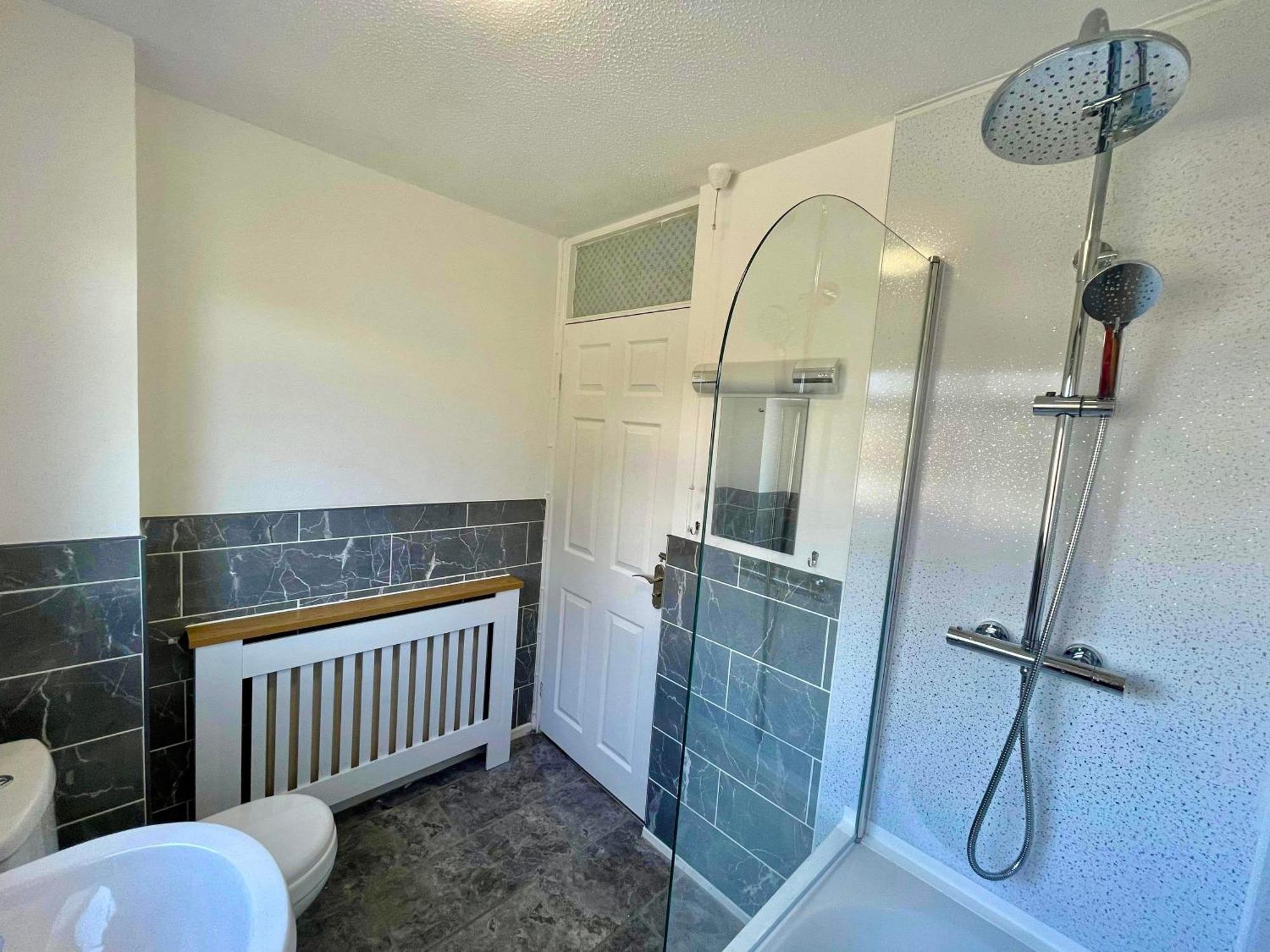 Spacious 3 Bed House, Sleeps 6, Free Parking - 14 Millers Close Leominster Exterior foto